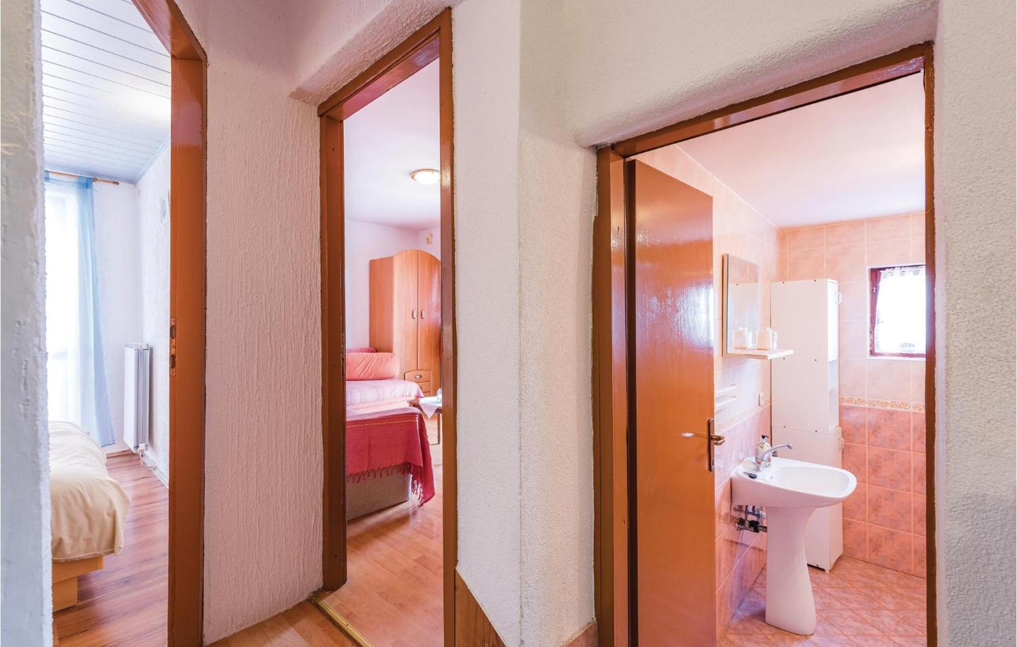 Awesome Home In Porec With House Sea View 외부 사진
